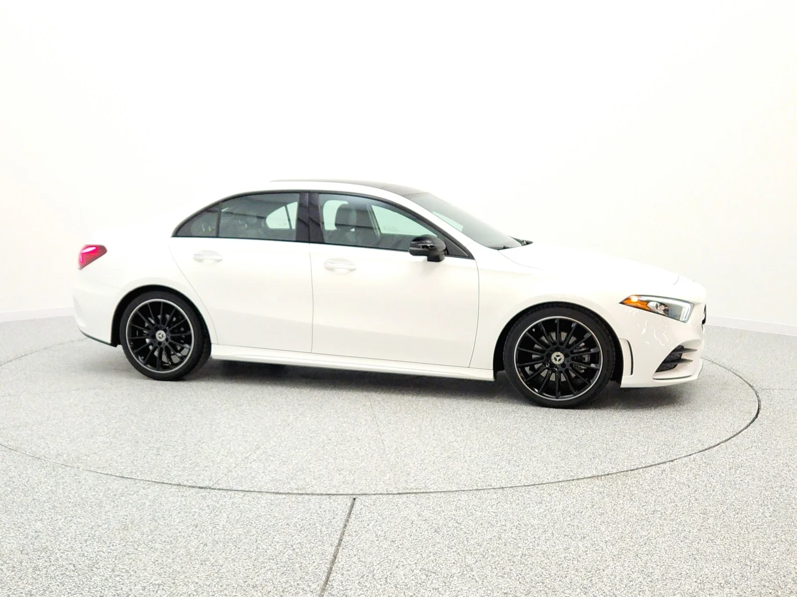 Used 2022 Polar White Mercedes-Benz A 220 Sedan image 4