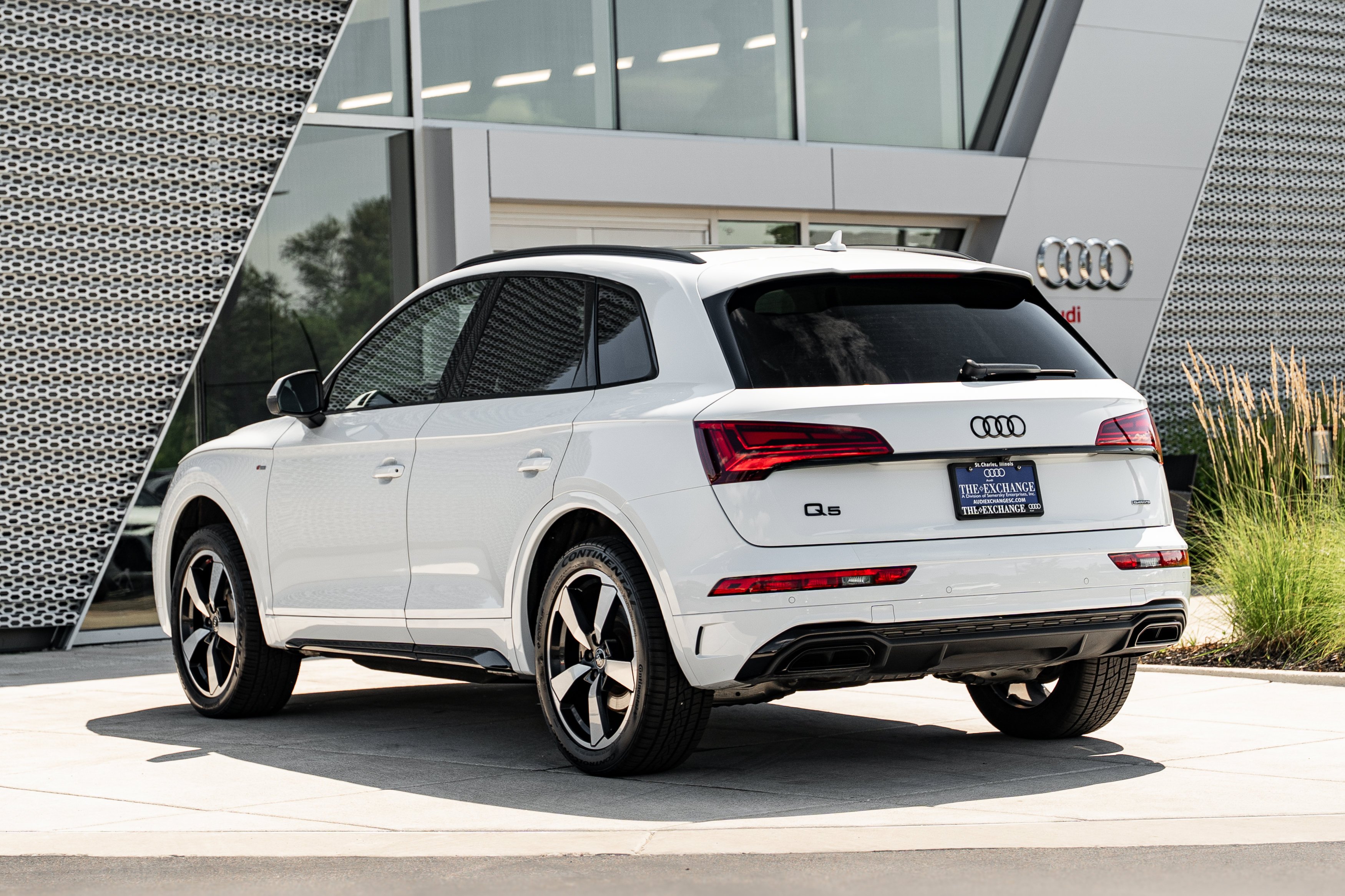 Used 2022 Glacier White Metallic Audi S line Premium Plus image 5