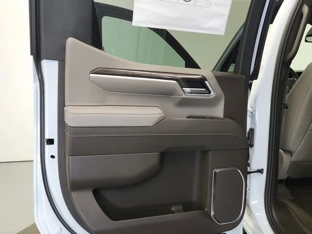 New 2026 Polar White Tricoat Chevrolet LTZ image 29