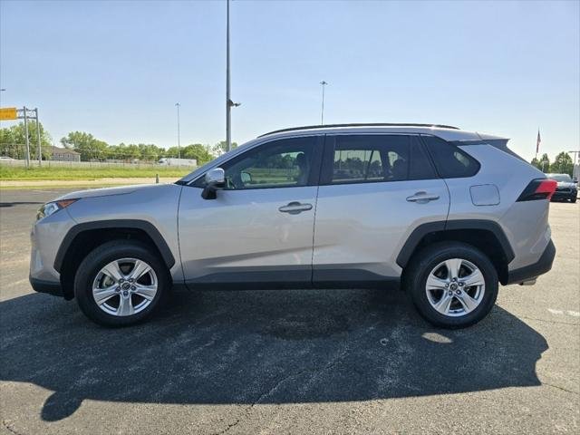 Certified Used 2020 SILVER SKY METALLIC Toyota  image 11