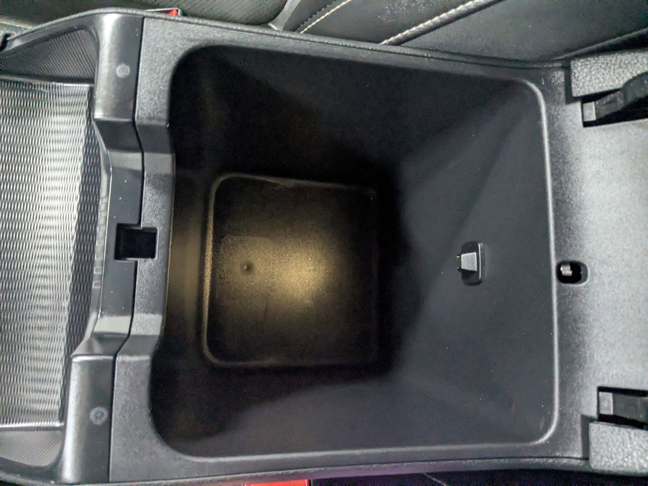 Certified Used 2024 Silver Zynith Jeep Altitude image 17