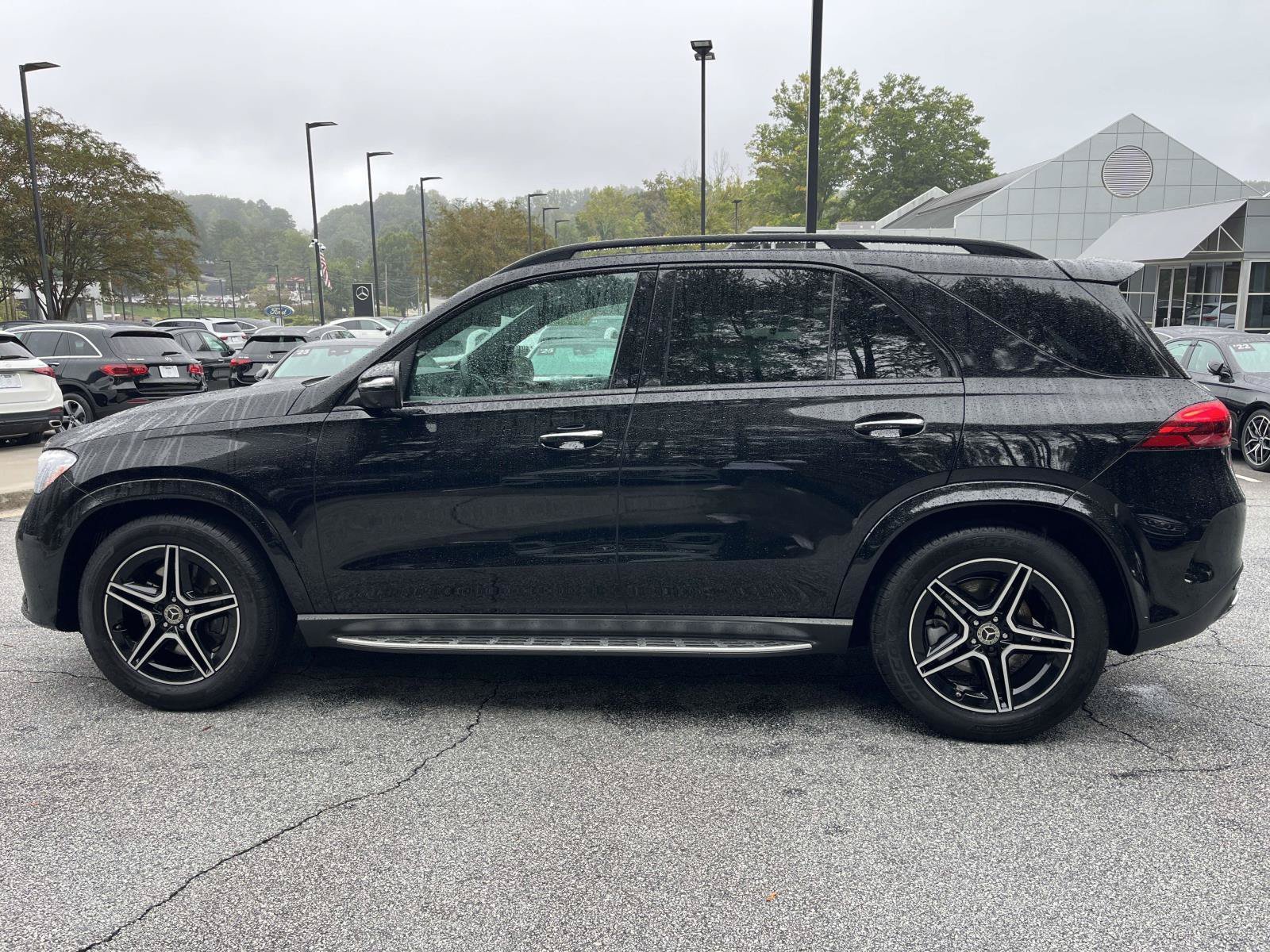 Certified Used 2025 Black Mercedes-Benz GLE 350 SUV image 14