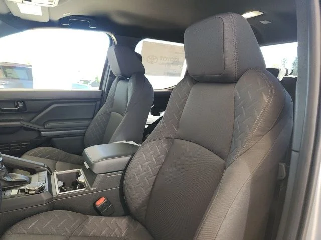2025 Toyota Tacoma SR5 - Photo 19