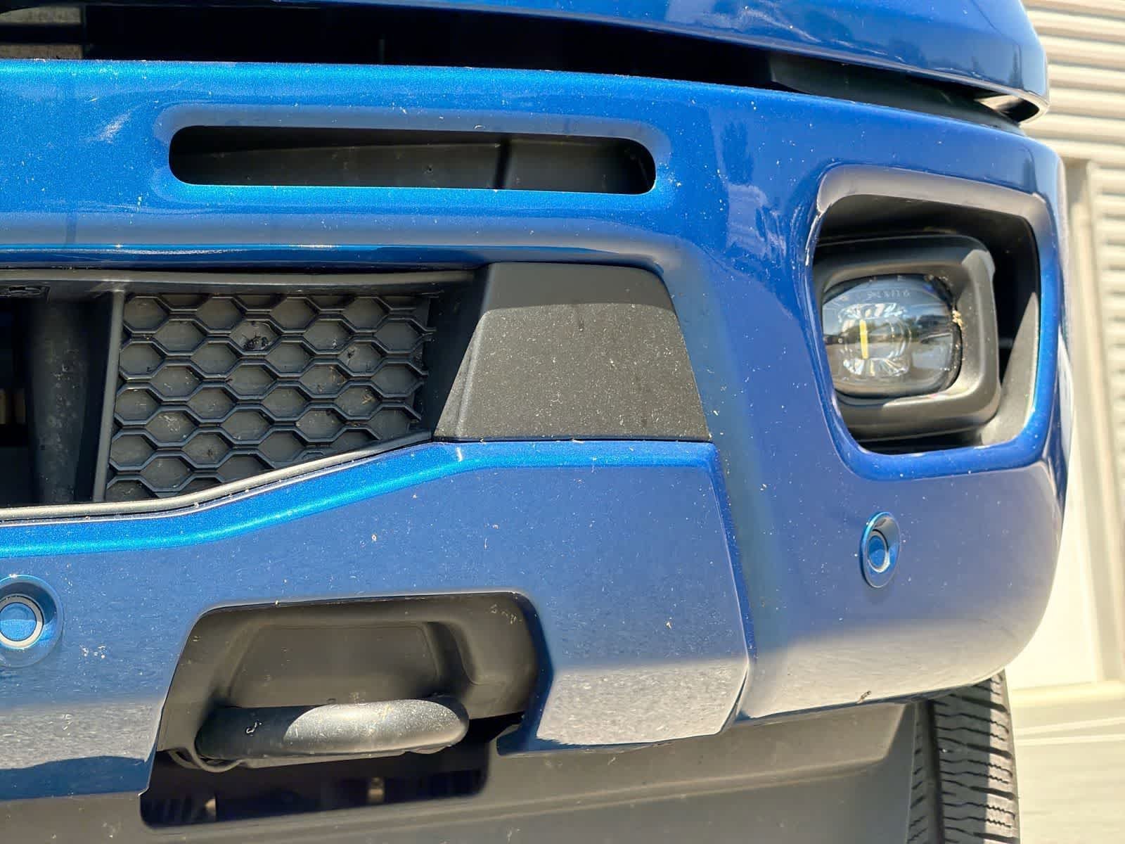 Used 2020 Lightning Blue Metallic Ford LARIAT image 11