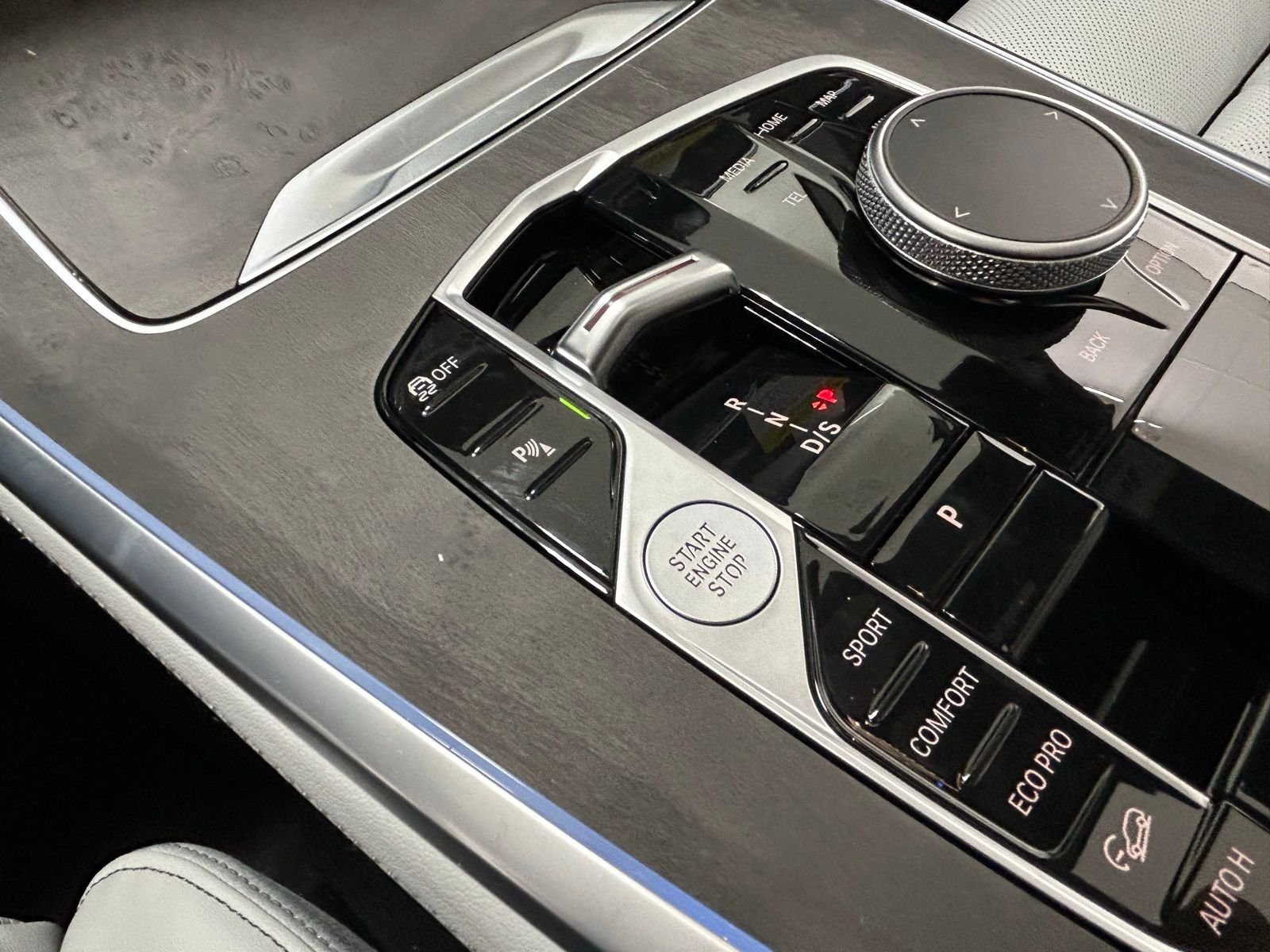New 2026 Blue Ridge Mountain Metallic BMW xDrive40i image 21