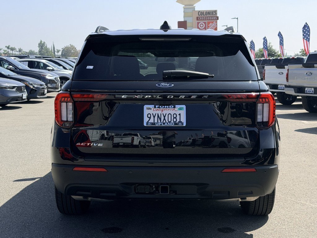 Used 2026 Black Metallic Ford Active image 6
