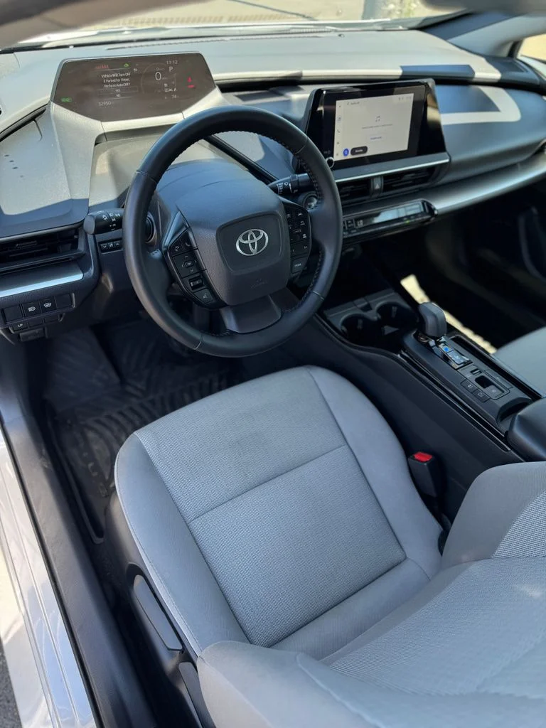 Used 2025 Cutting Edge Toyota LE image 27
