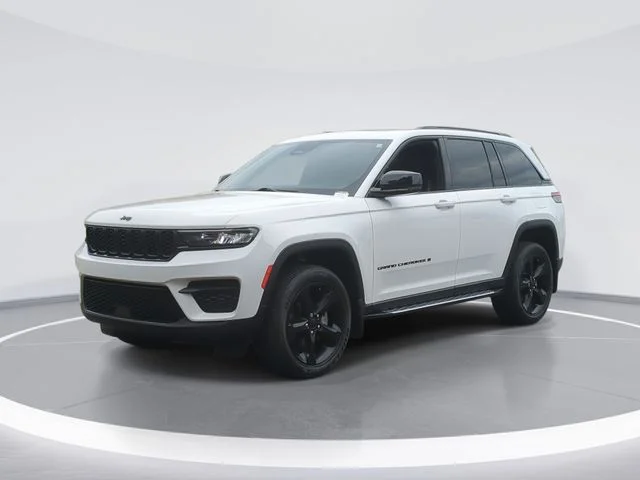 2023 Jeep Grand Cherokee Altitude 4x4's photo
