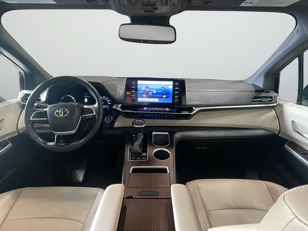 Used 2022  Toyota XLE image 10