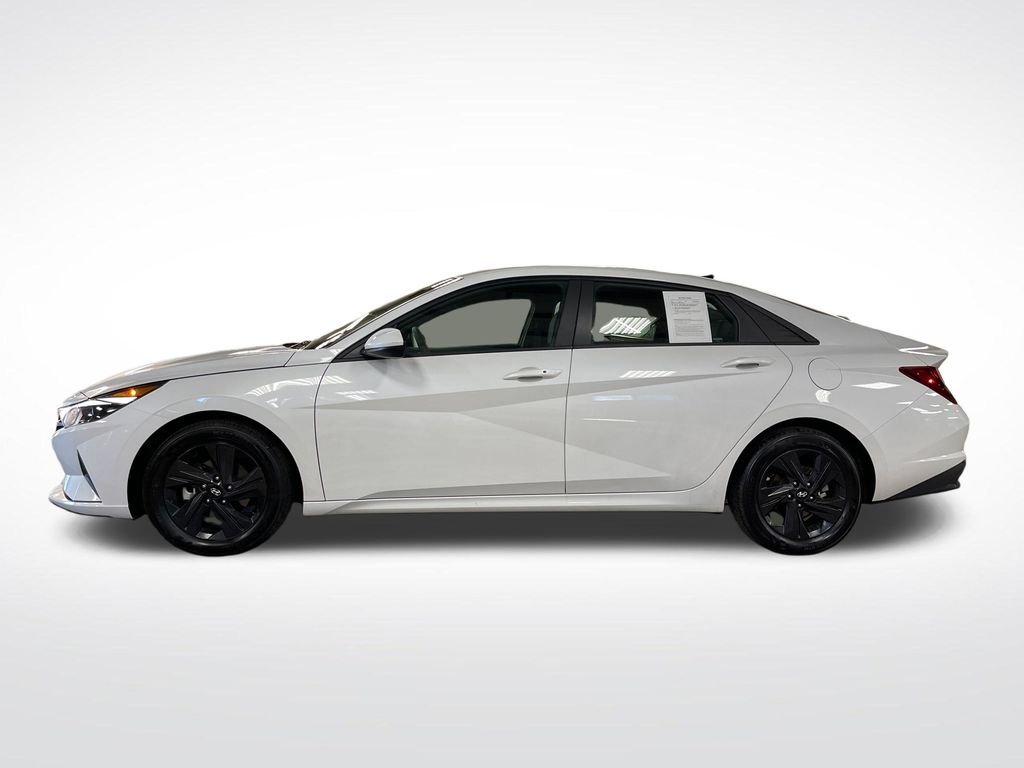 Used 2023 Gray Hyundai SEL image 2