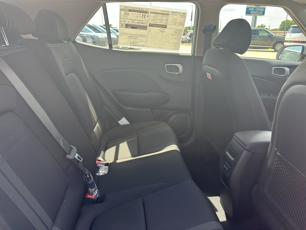 New 2026 Shimmering Silver Hyundai SEL image 29
