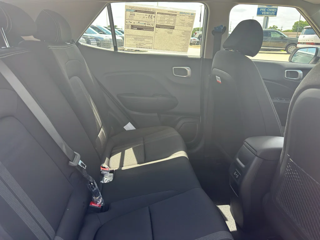 New 2026 Shimmering Silver Hyundai SEL image 29