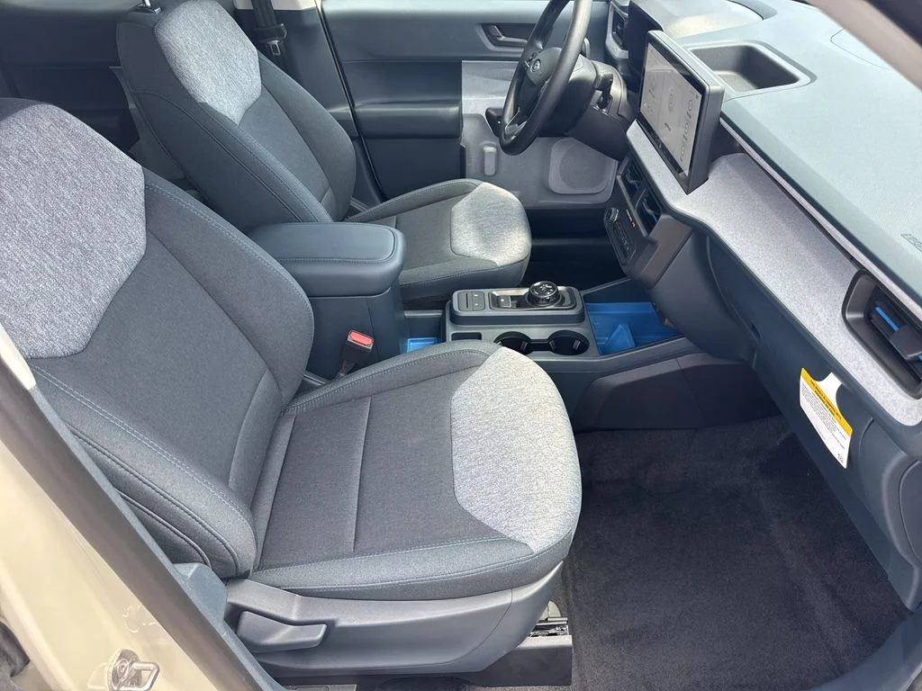 New 2025 Desert Sand Ford XLT image 13