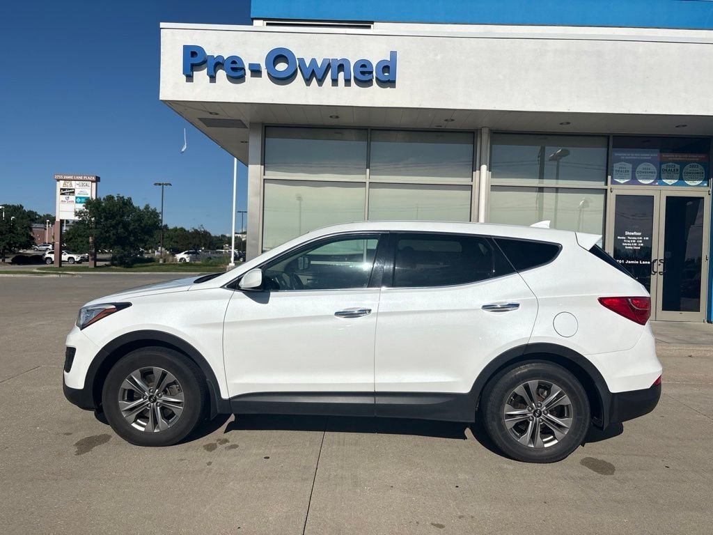 Used 2016 White Hyundai 2.4 Base image 8