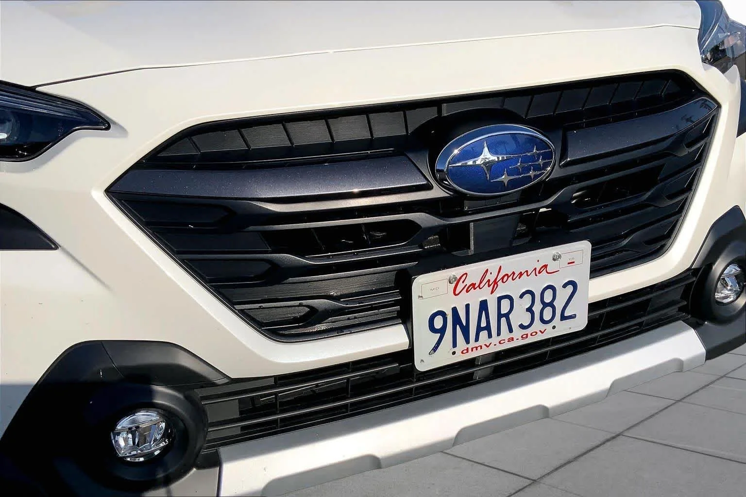 Used 2024 Crystal White Pearl Subaru Limited image 29