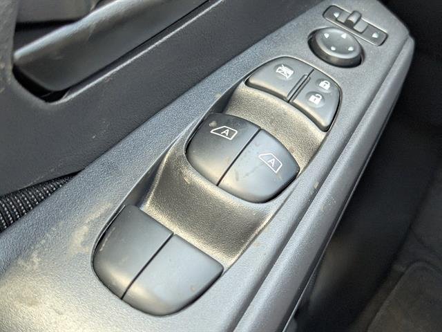 2025 Nissan KICKS PLAY Base - Photo 22