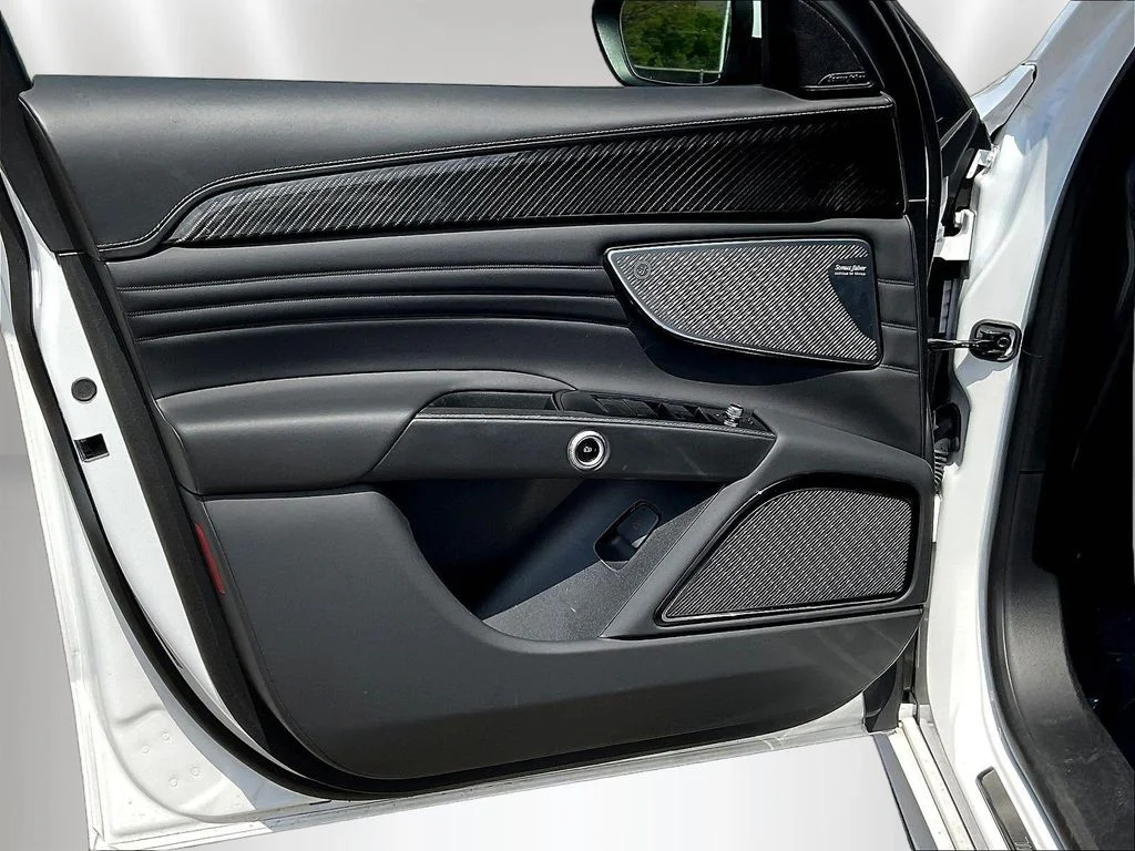 Used 2023 Bianco Maserati Modena image 20