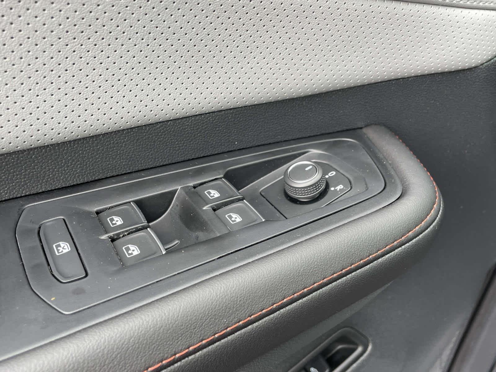 New 2026 Pure Gray Volkswagen 2.0T Peak Edition image 33
