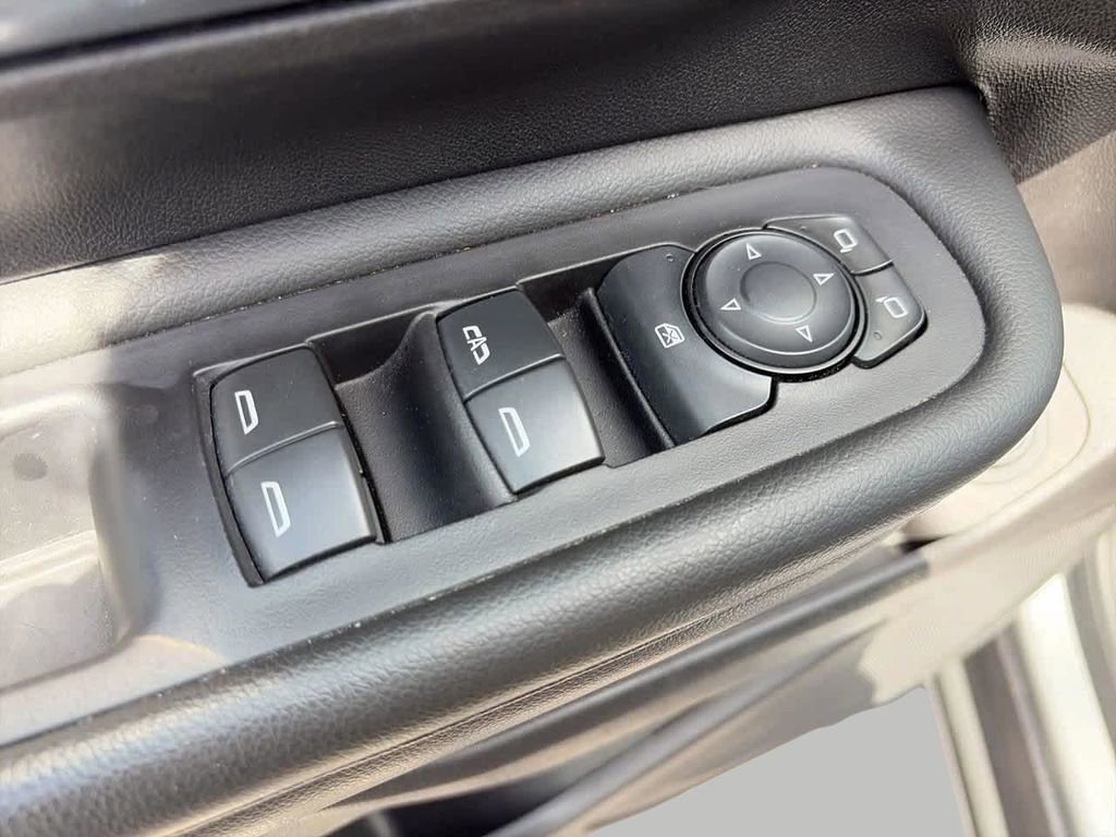 2024 GMC Terrain SLT - Photo 15