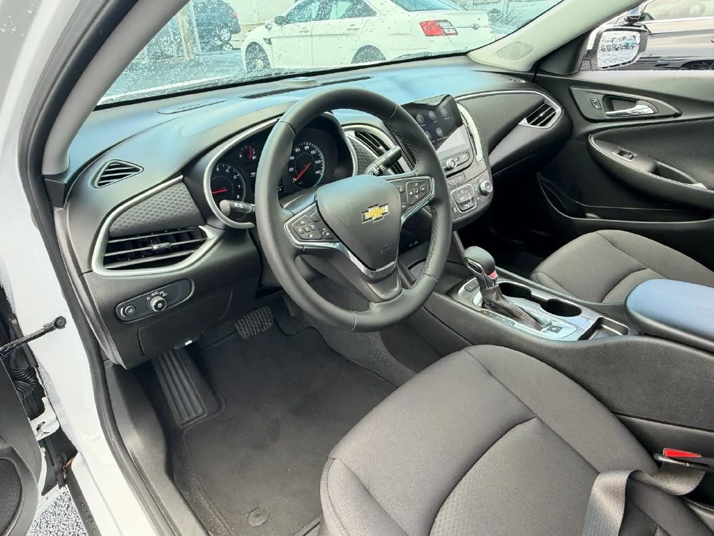 Used 2024 White Chevrolet RS image 10