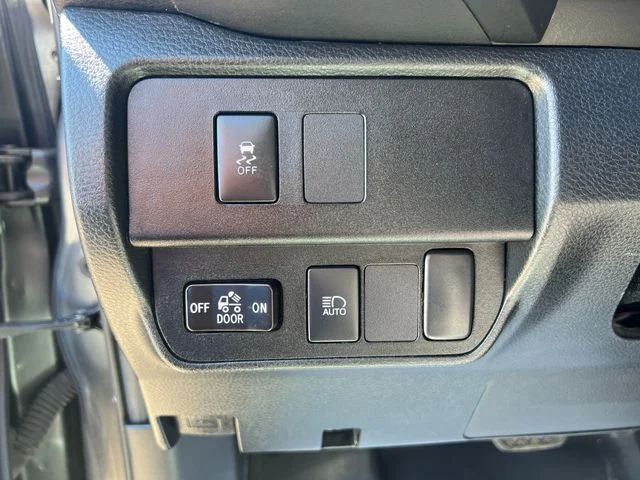 Used 2021 Gray Toyota SR image 16