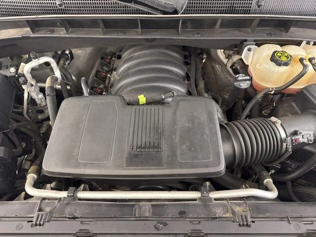 Used 2021 White GMC SLT image 19