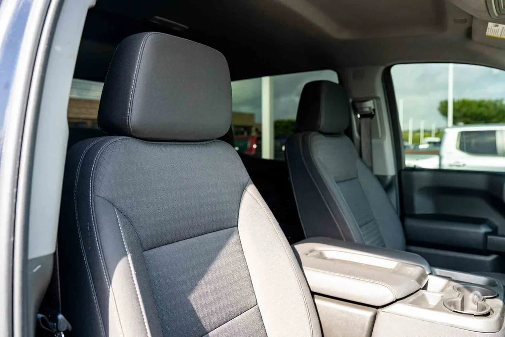 Used 2022 Gray Chevrolet Custom image 23