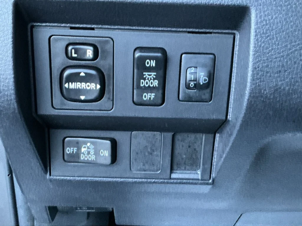 Used 2017 Gray Toyota SR5 image 25