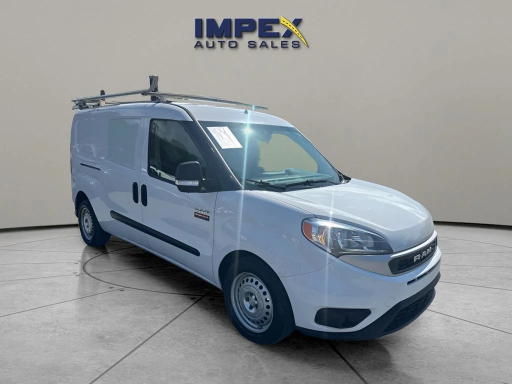 Used 2022 White Ram Base image 7
