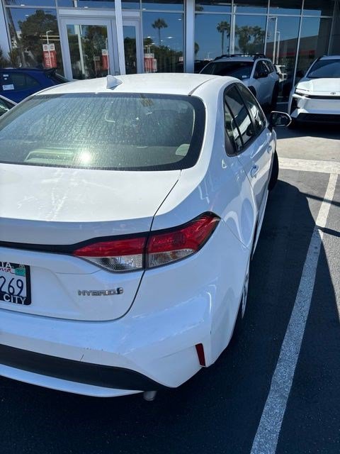 Used 2022 White Toyota Hybrid LE image 2