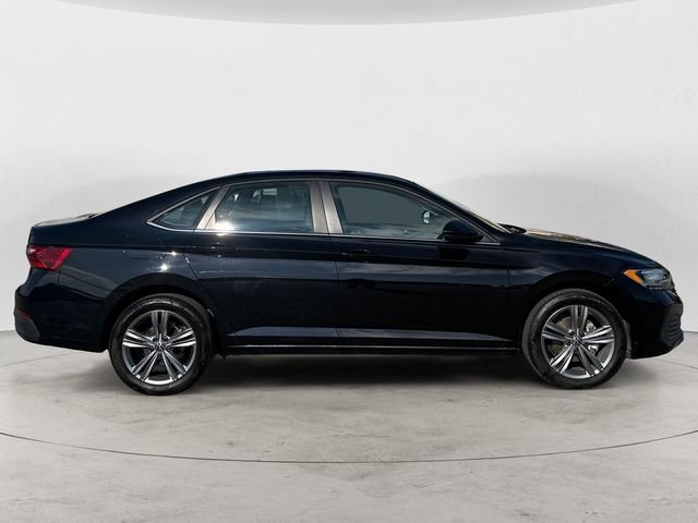 Used 2024 Black Volkswagen 1.5T SE image 4