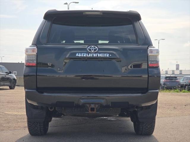 Certified Used 2018 MIDNIGHT BLACK METALLIC Toyota  image 23