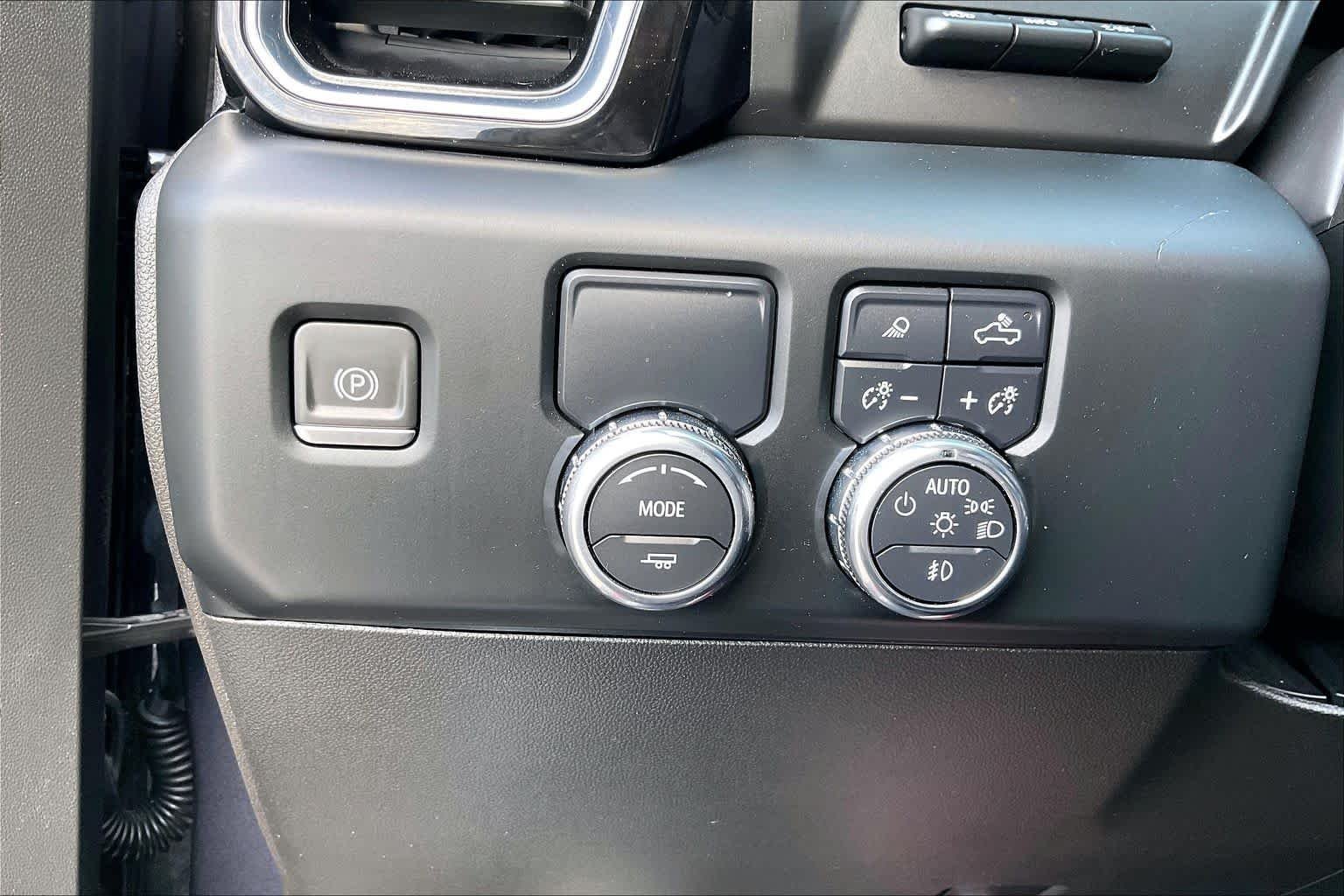Used 2023 Titanium Rush Metallic GMC Denali image 15