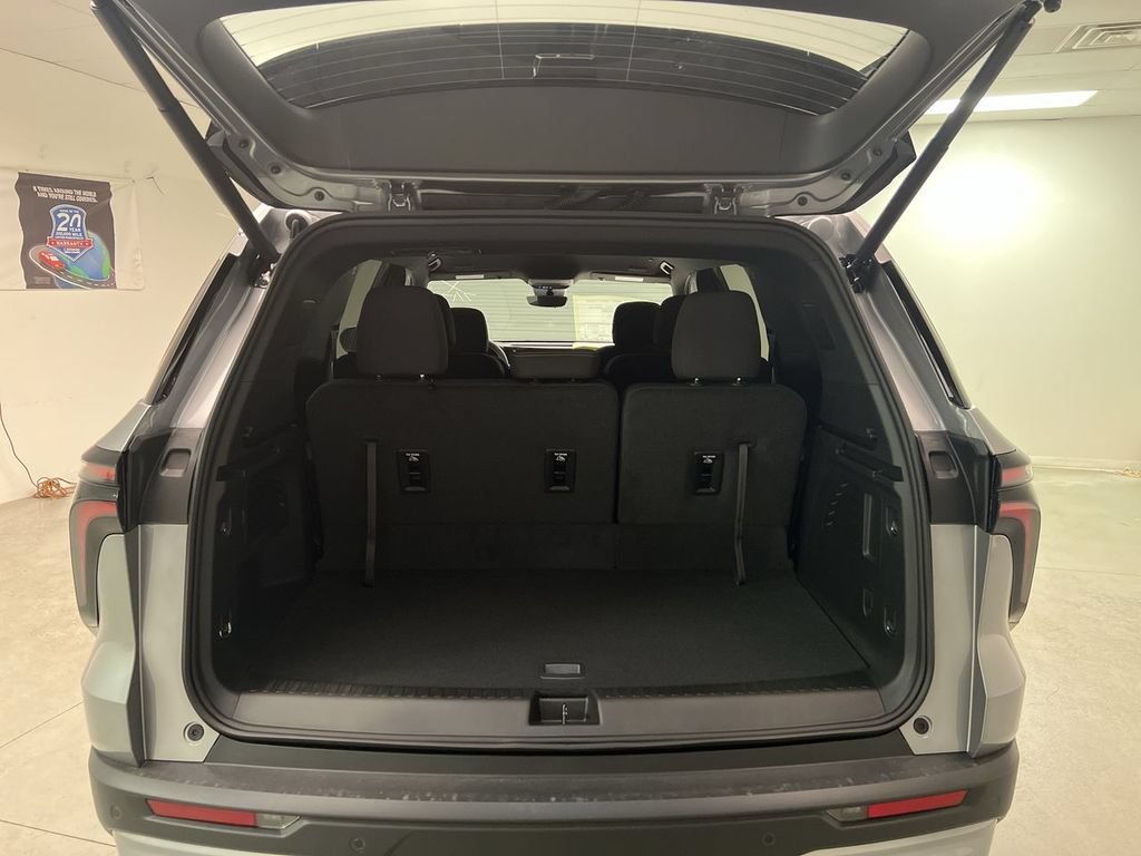 2026 Chevrolet Traverse LT - Photo 24