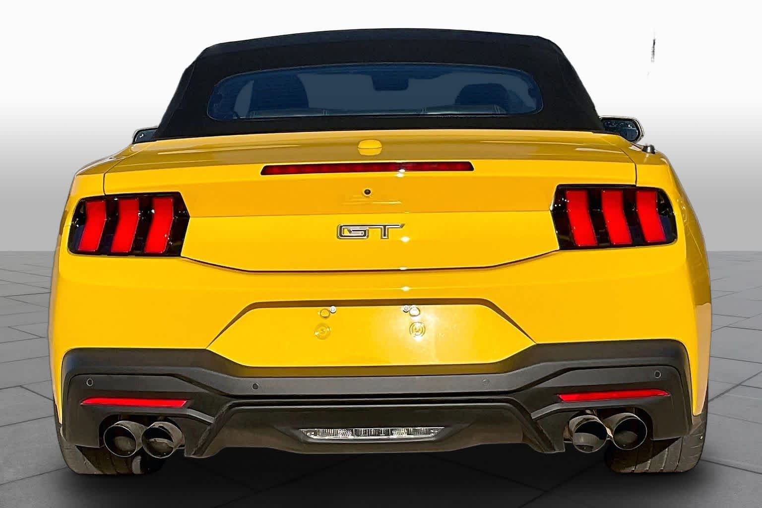 Used 2024 Yellow Splash Metallic Tri-coat Ford GT Premium image 3