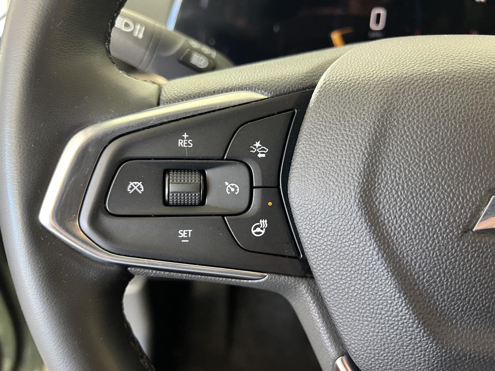 Used 2025 Cacti Green Chevrolet ACTIV image 9