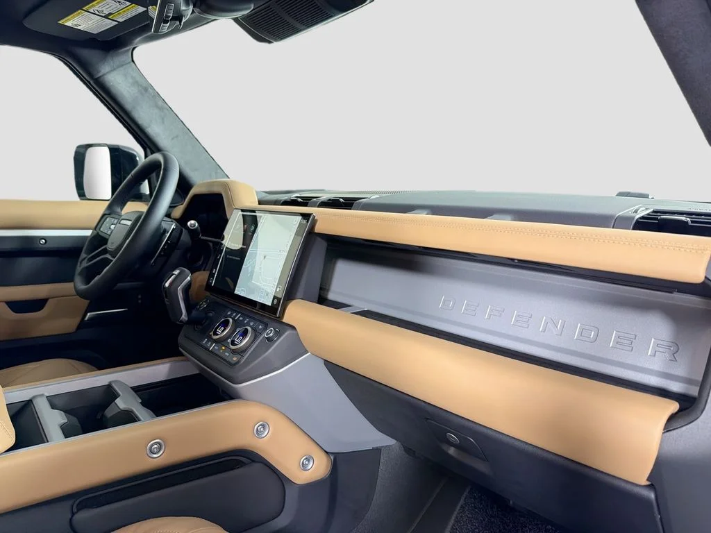 New 2026 Fuji White Land Rover V8 image 31