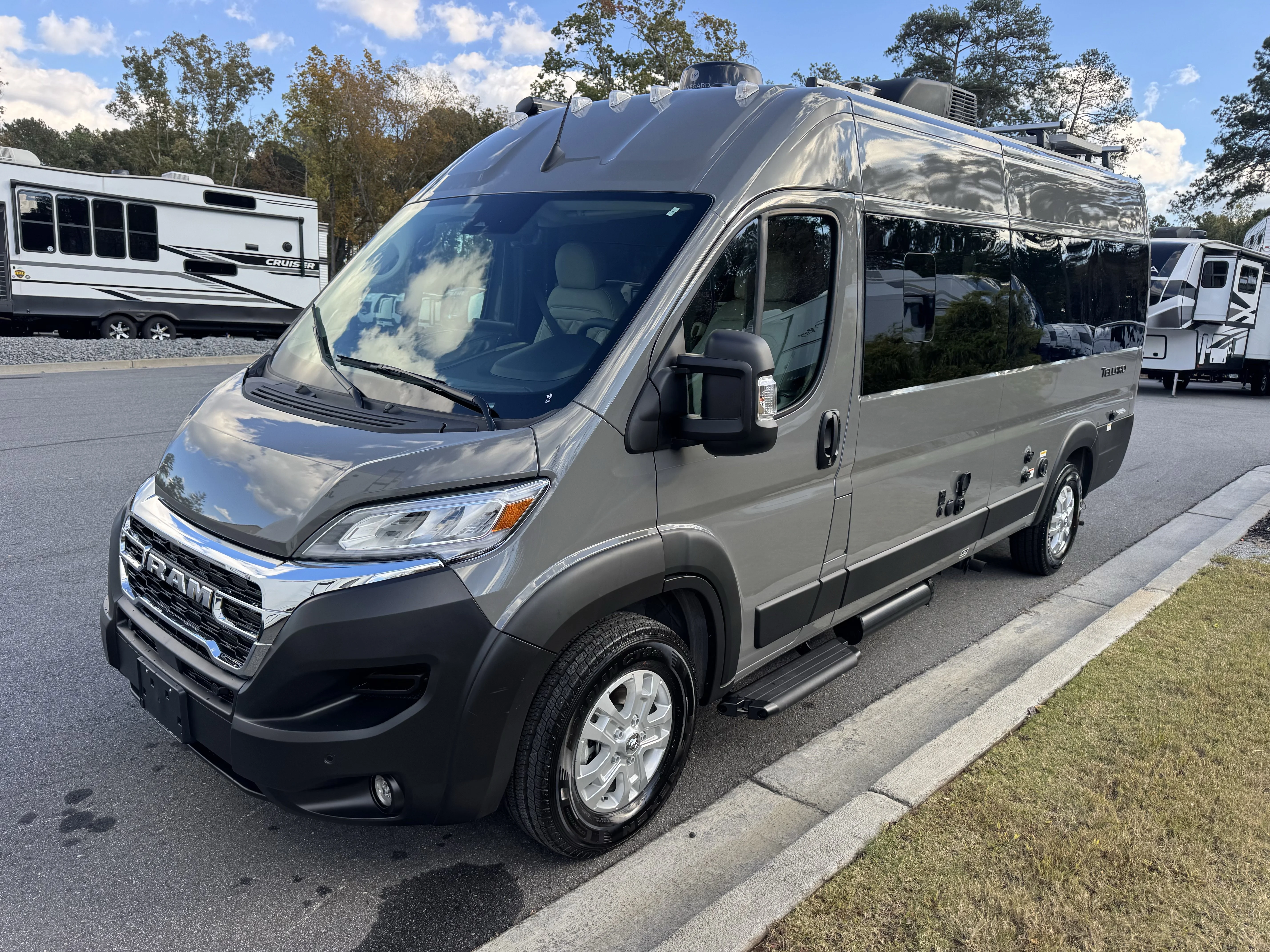 2025 RAM ProMaster Window Van Base - Photo 2