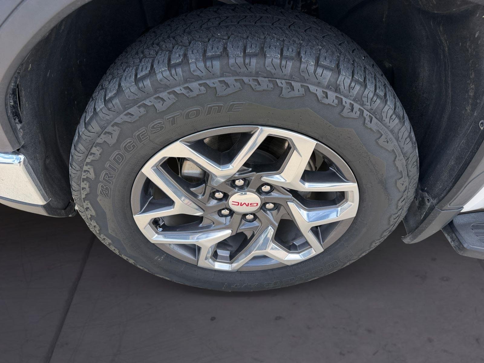 2024 GMC Sierra 1500 SLT - Photo 14