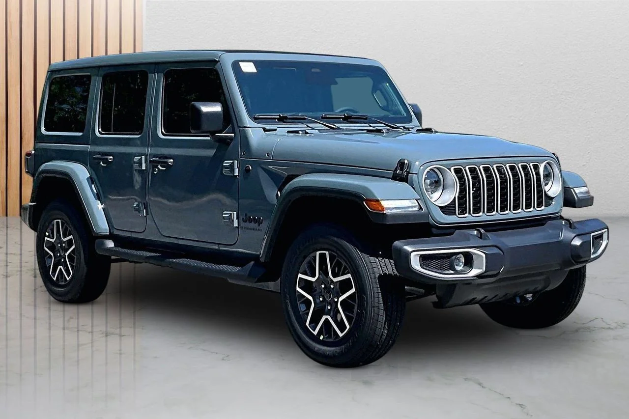 New 2026 Anvil Clear-Coat Exterior Paint Jeep Sahara image 2