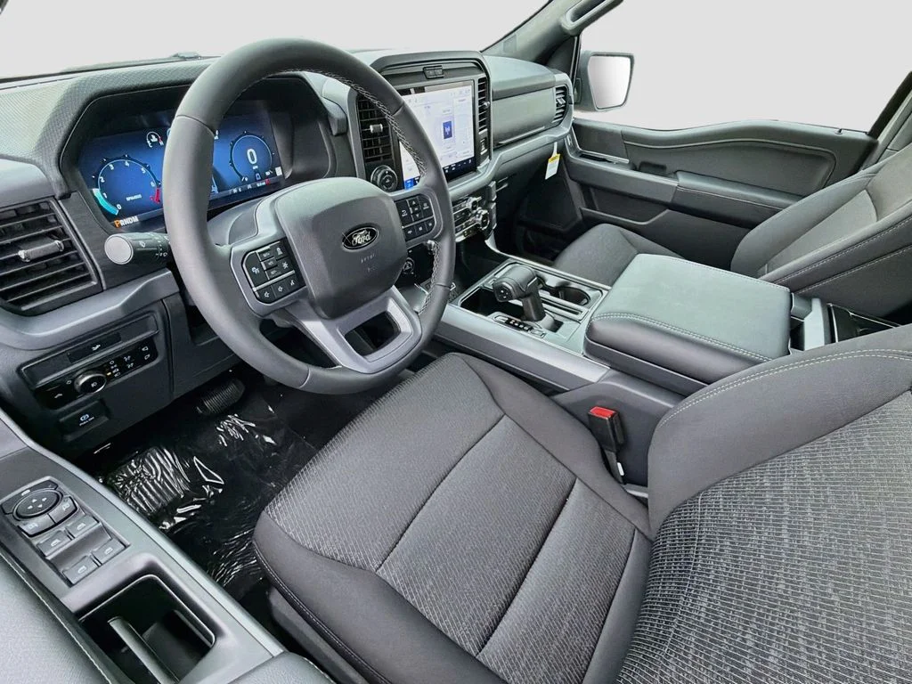 New 2026 Avalanche Ford XLT image 6