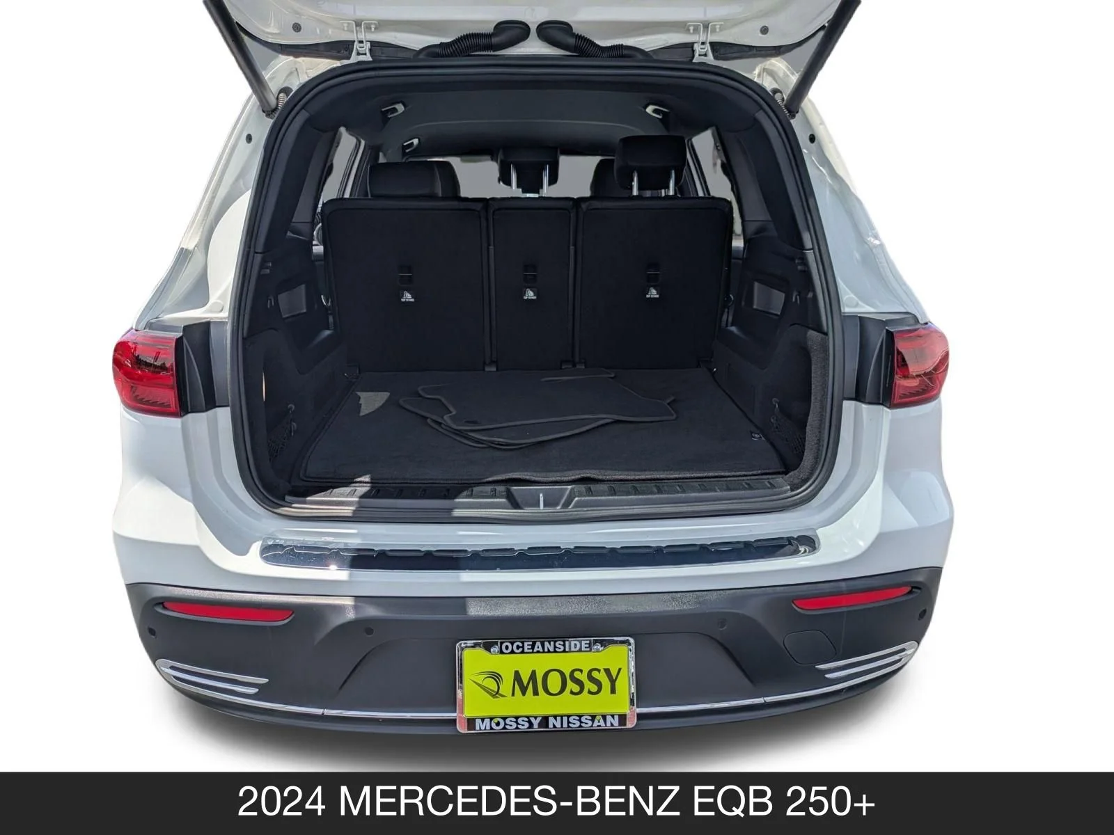 Used 2024 White Mercedes-Benz EQB 250+ image 20