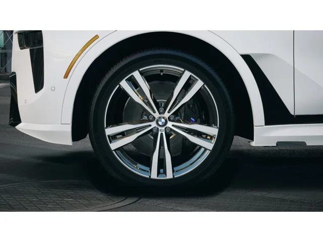 New 2027 Alpine White BMW  image 7