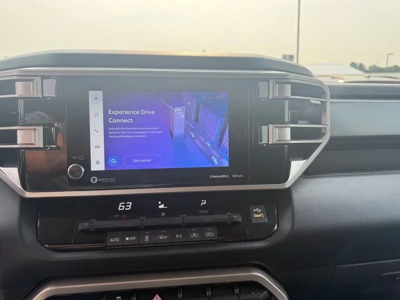 Used 2022  Toyota SR5 image 6