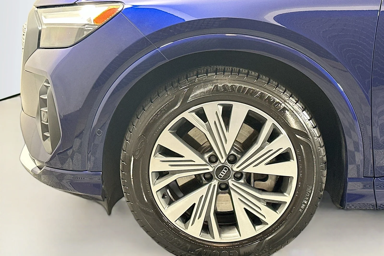 Used 2023 Navarra Blue Metallic Audi Premium Plus image 12