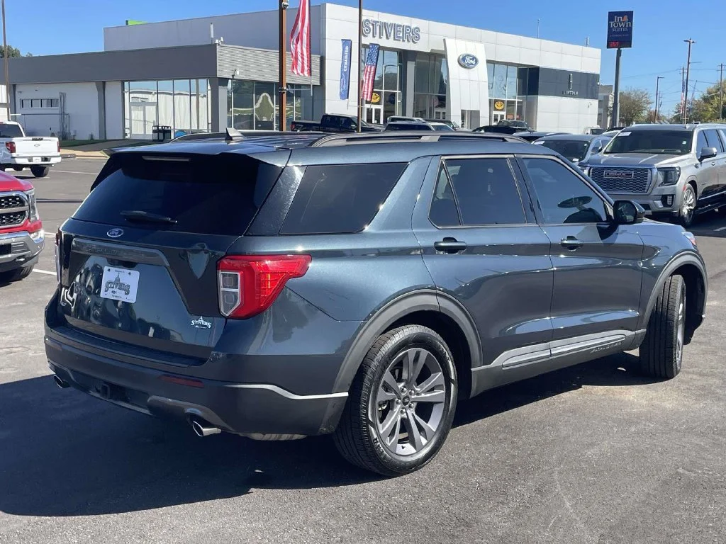 Used 2022 Blue Ford XLT image 3