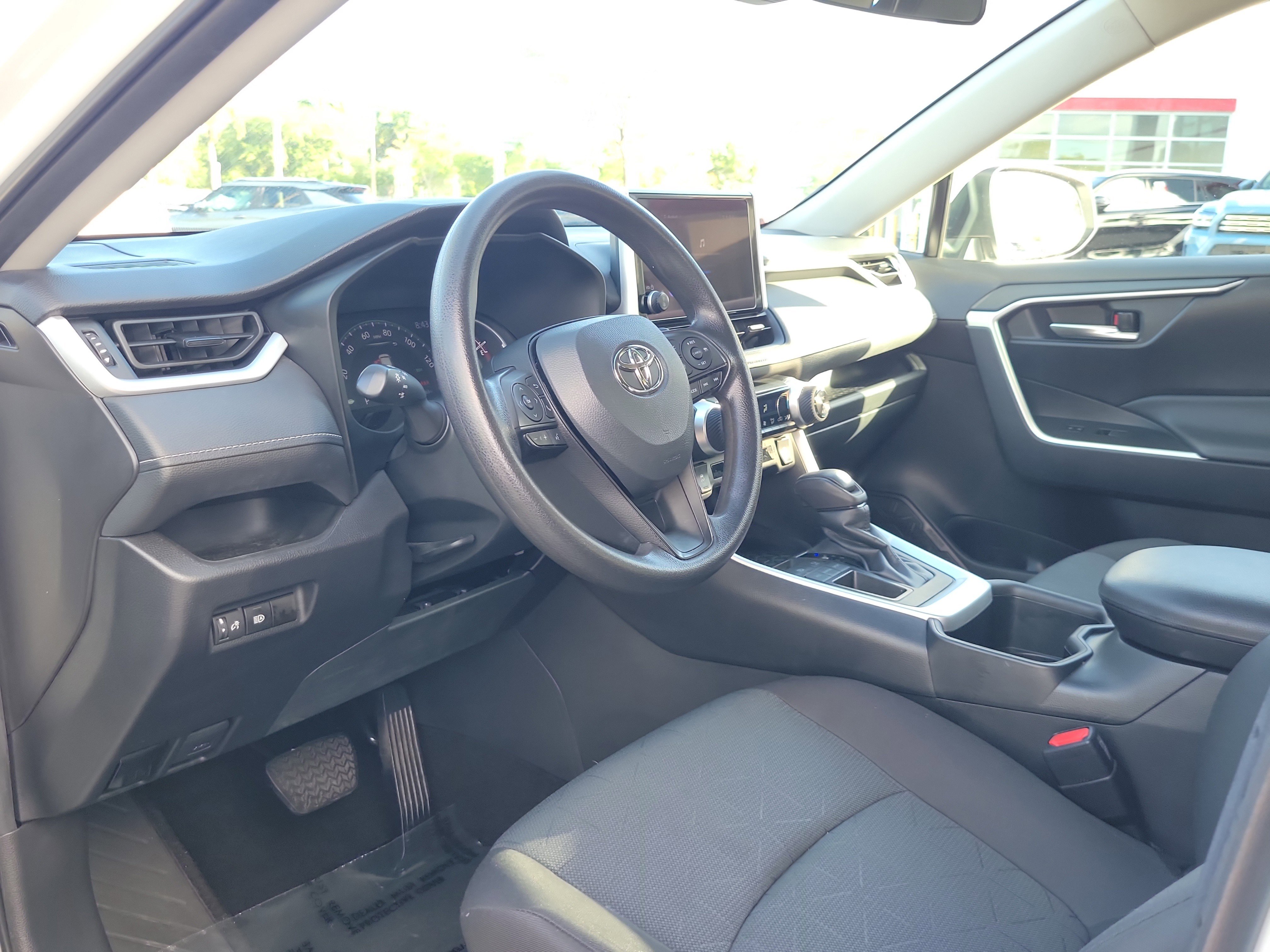 Used 2023 White Toyota XLE image 11