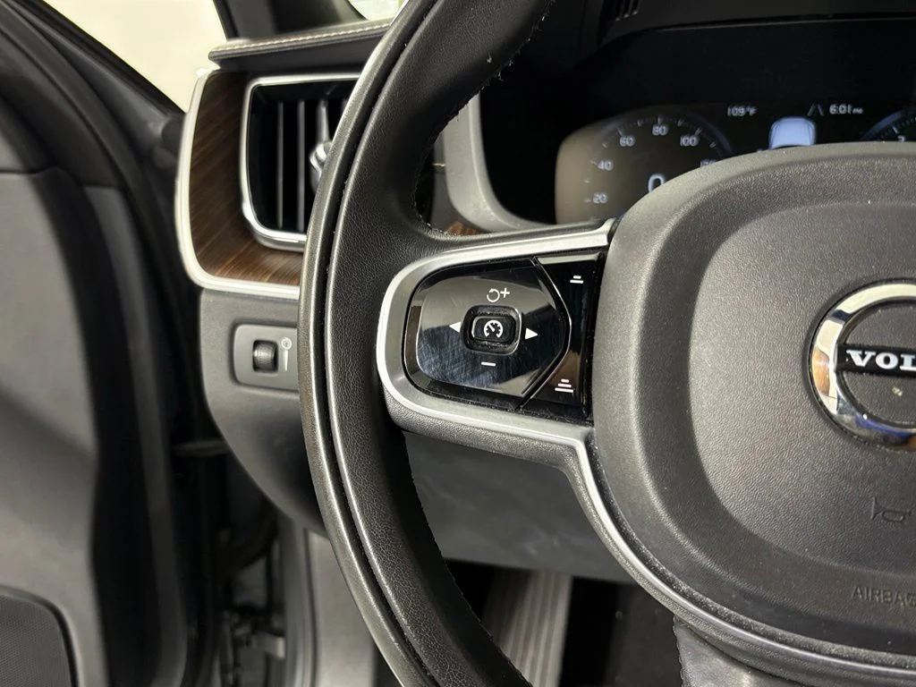 Used 2020 Gray Volvo T6 Inscription image 21