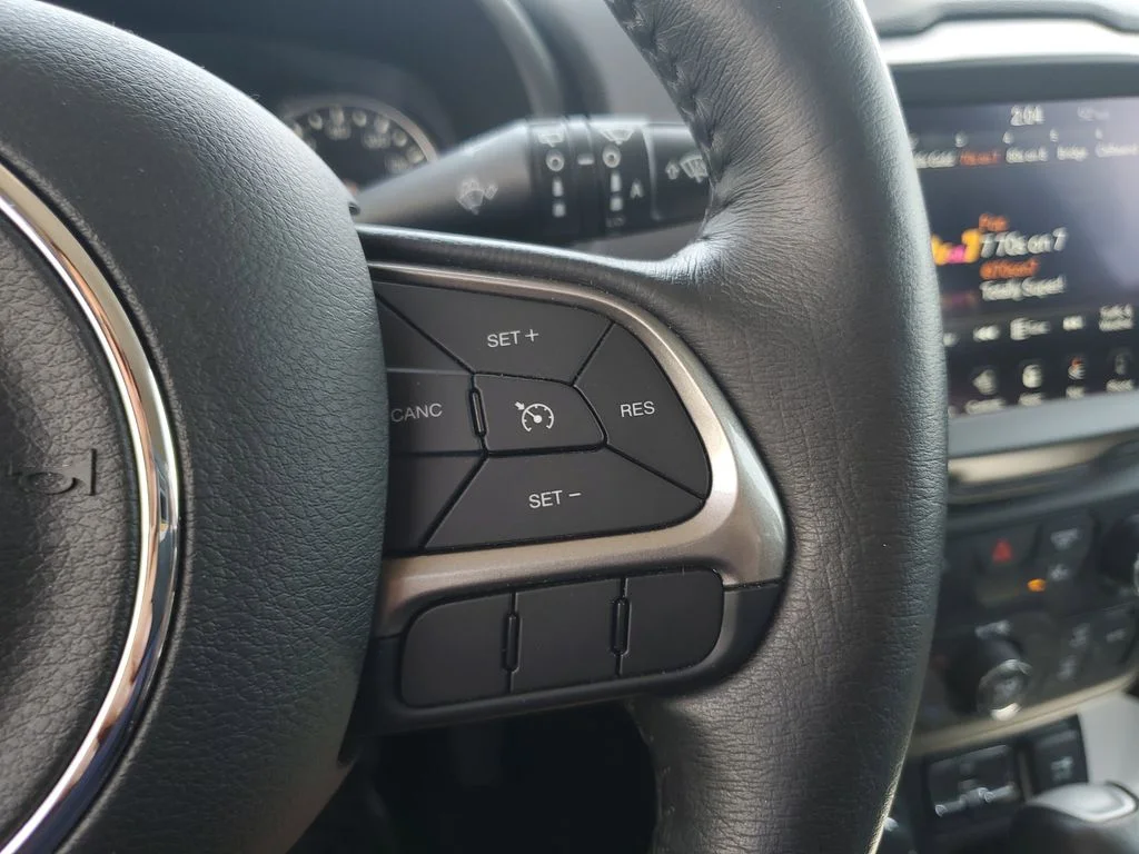 Certified Used 2022 Blue Jeep Limited image 24