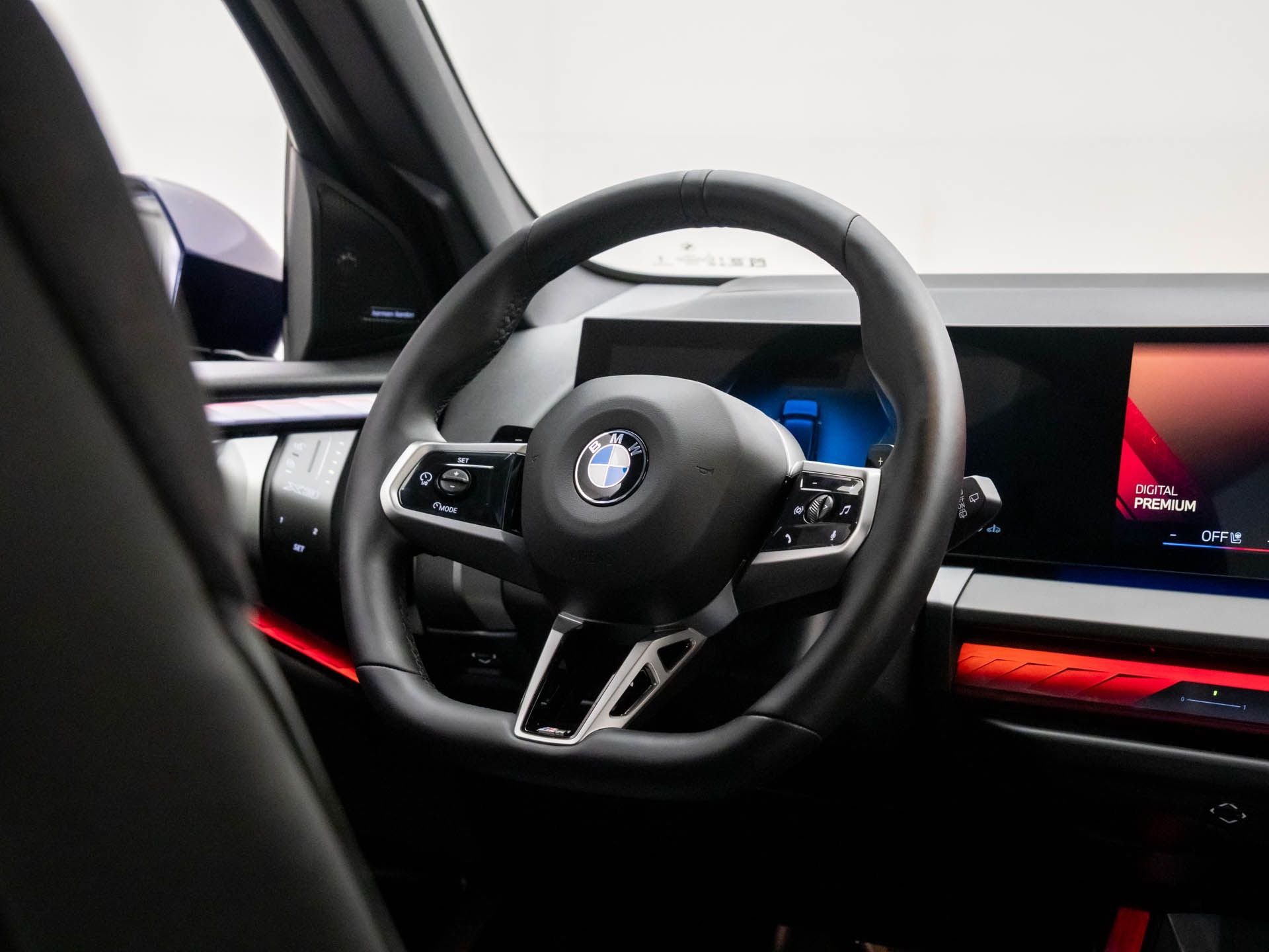 New 2026 Tanzanite Blue II Metallic BMW 30 xDrive image 11